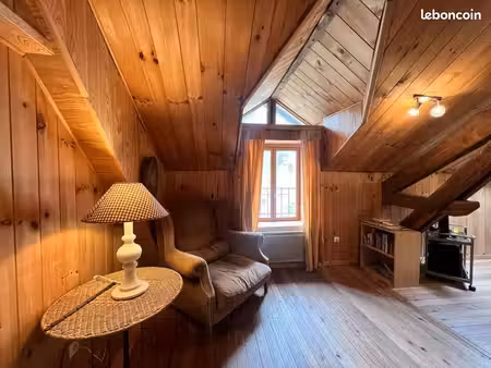 immeuble 12 pièces 234 m²
