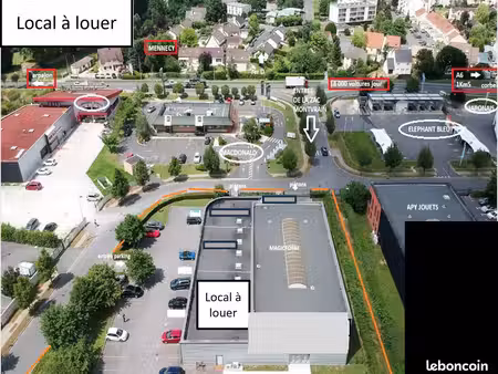 local d'activite 254 m2 - mennecy (91)