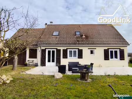 maison 5 pièces 104 m²