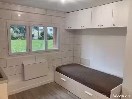 studio dans résidence arborée