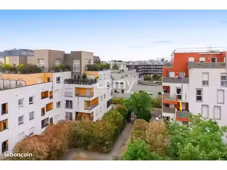 studio 1 pièce 37 m²