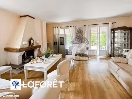maison 6 pièces 121 m²