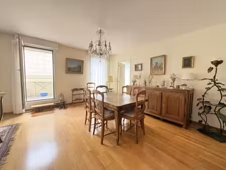 magnifique appartement f5 / centre ville / terrasse / ascens