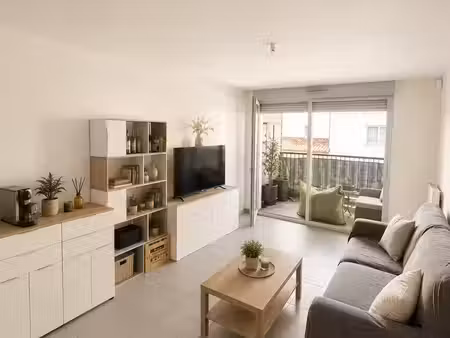 exclusivité : t2 avec balcon et parking résidence 2018