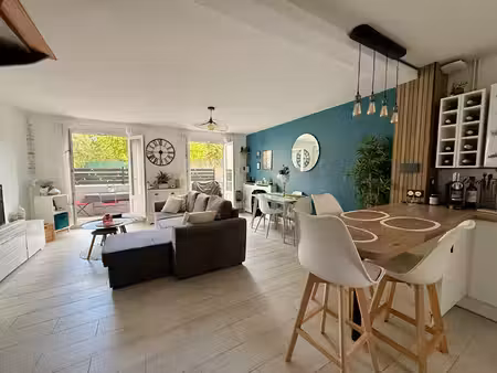 appartement emerainville de 73.35 m2 deux extérieurs garage box et place de parking