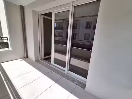location appartement 4 pièces 78 m² à eragny sur oise (95610)  1 371 €