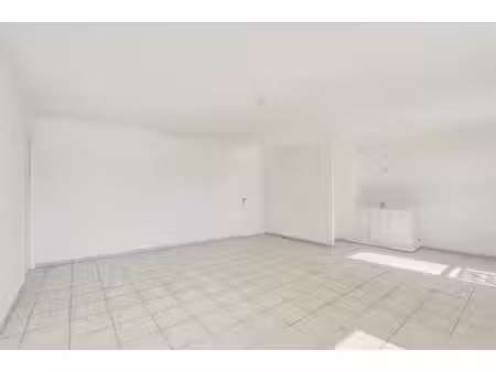 location appartement 2 pièces 41 m² à jouy-le-moutier (95280)  772 €