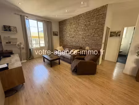 nice bas cimiez  beau 3 pieces en bon etat.