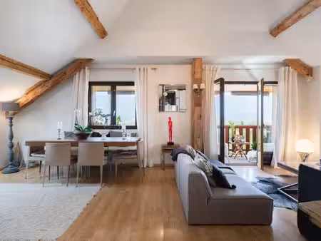 la fruitière  magnifique appartement t4  vue lac et montagne
