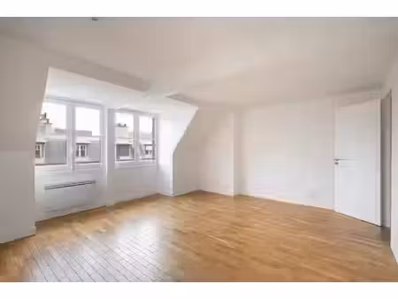 neuilly/seine - à louer vide - studio de 32m² au 6e etage par ascenseur - rue du general d