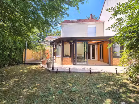 maison montigny le bretonneux 6 pièce(s) 139 m2