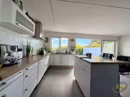 maison 6 pièce(s)
