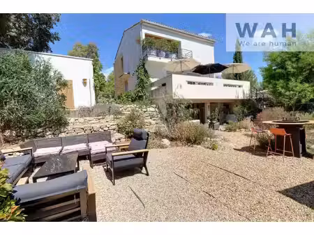 villa contemporaine 5 pieces de 150m2 sur 724m2 de terrain v