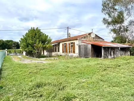 maison de village en pierre / 505m2 avec véranda et garage attenant