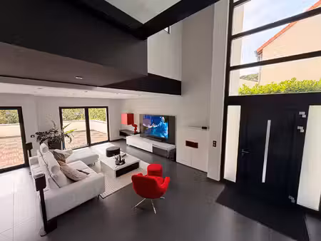thionville - guentrange - propriété d'exception où l'espace  la lumière et la sérénité se 