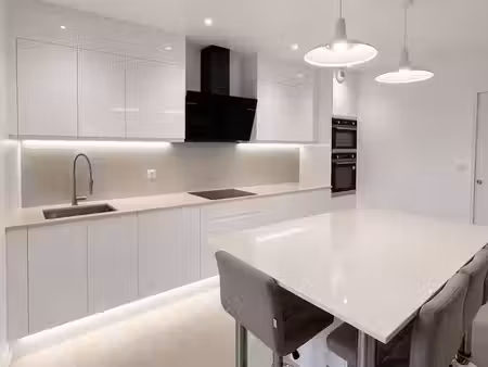 maison 6 pièces 195 m²
