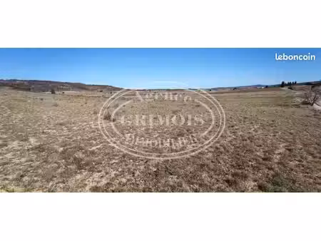 terrain 28200 m² fabrezan