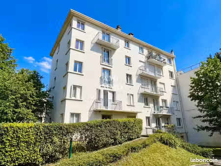 appartement 3 pièces 69 m²