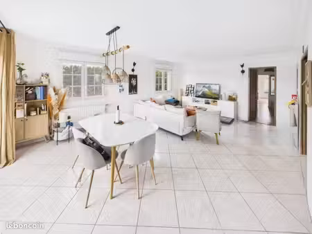 maison t7  trois studios indépendants  salle de sport et dépendance