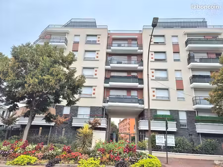 magnifique appartement 2 pièces de 40m² avec grand jardin