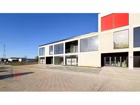 bureaux casco avec une excellente accessibilité et visibi...