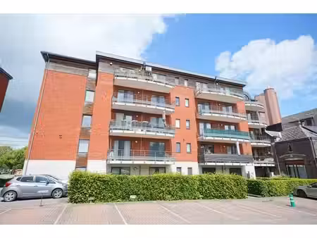 très bel appartement 2 ch. + parking