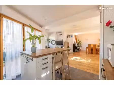 maison 6 pièces 154 m²