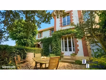 maison 7 pièces 111 m²