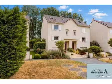 maison 6 pièces 130 m²