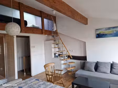 studio dans une maison de ville