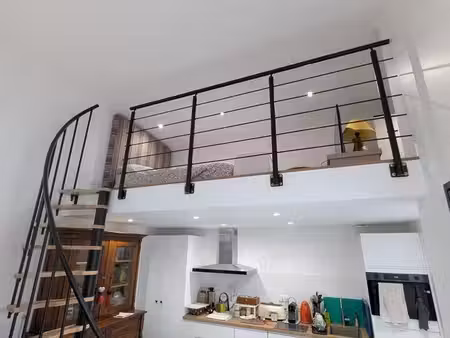 f2 meublé – 40 m² – gare à 5 minutes