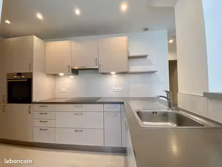 location 3 pièces de 85 m2 à la robertsau
