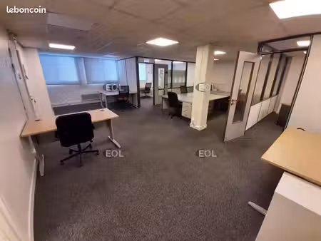 bureaux 105 m²