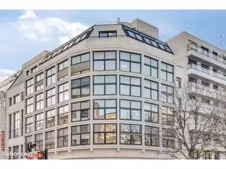 bureaux 118 m²