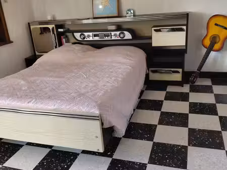 loue chambre meublée