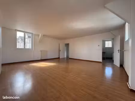 t4 70 m² – double séjour – parking sécurisé – hypercentre