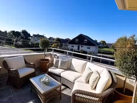 appartement t4 à frasne avec terrasse
