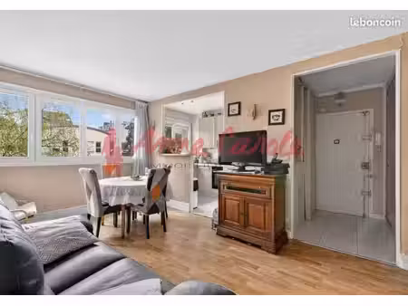 appartement 4 pièces 63 m²