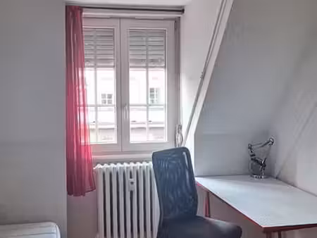 490 charges comprises 1 pièce - 11 m2 - strasbourg - quartier conseil des xv