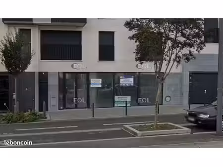 local commercial 191 m²