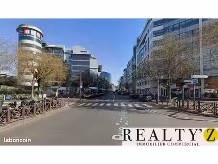 local commercial 156 m²