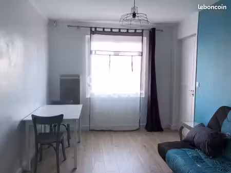 studio 1 pièce 20 m²