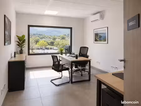 bureau privatif équipé d’environ 25 m² – baléone