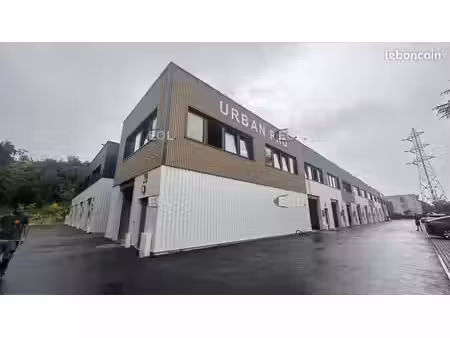 local bureaux 2 263 m²