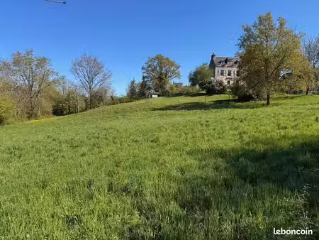 terrain à bâtir de 841 m² à montrozier