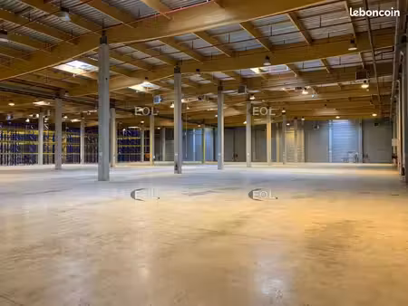 local logistique 6 345 m²