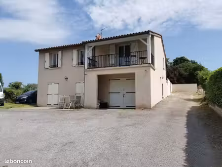 maison familiale 6 pièces - 1500 m' de terrain - quartier résidentiel de grave
