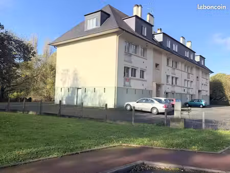 studio 1 pièce 33 m²