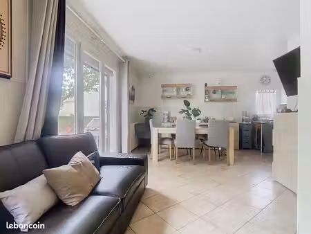 maison 7 pièces 165 m²