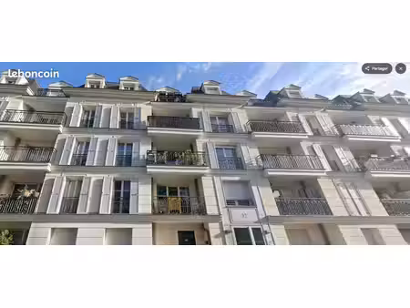 studio 1 pièce 33 m²